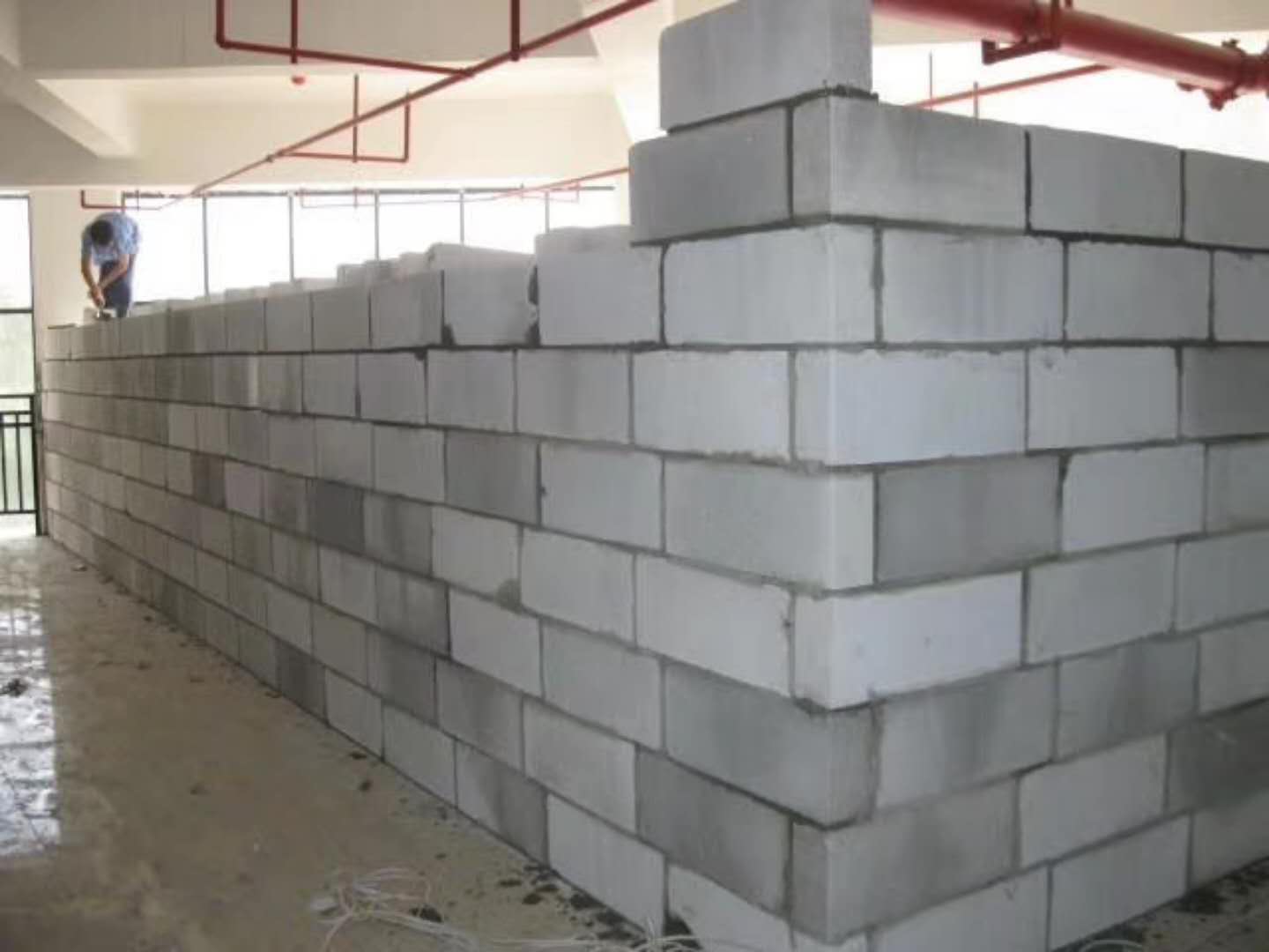 平江蒸压加气混凝土砌块承重墙静力和抗震性能的研究
